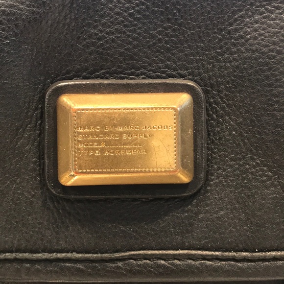 Black leather Marc Jacobs crossbody purse - Picture 3 of 7